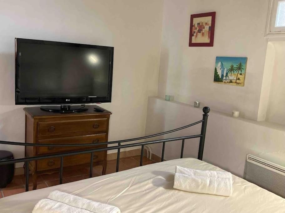 Appartement Avec Deux Chambres Centre Ville Aixois Aix-en-Provence Exterior foto